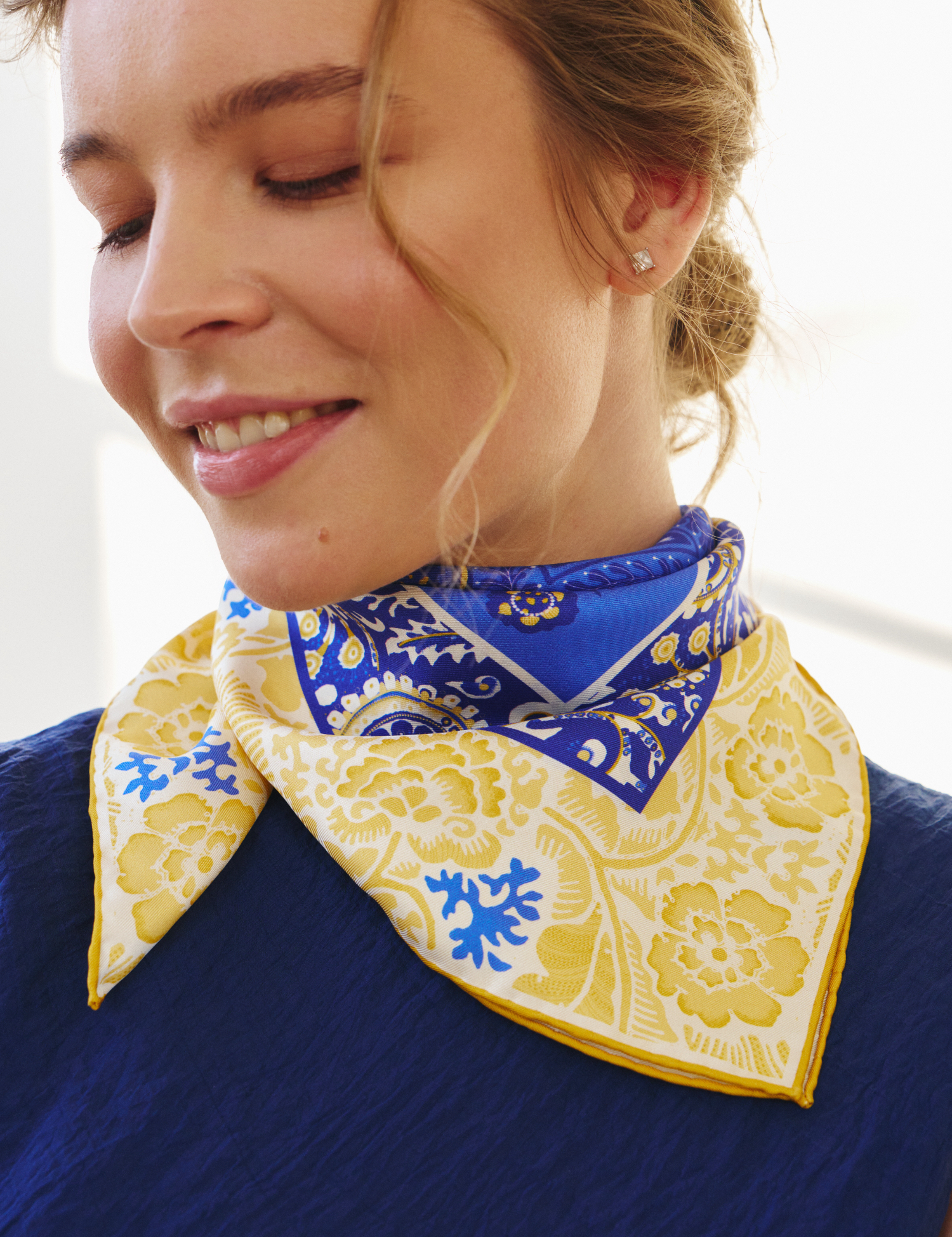 Картинка Шовкова хустина "Культурна спадщита. Вибійка" Sunflower, 60х60 см